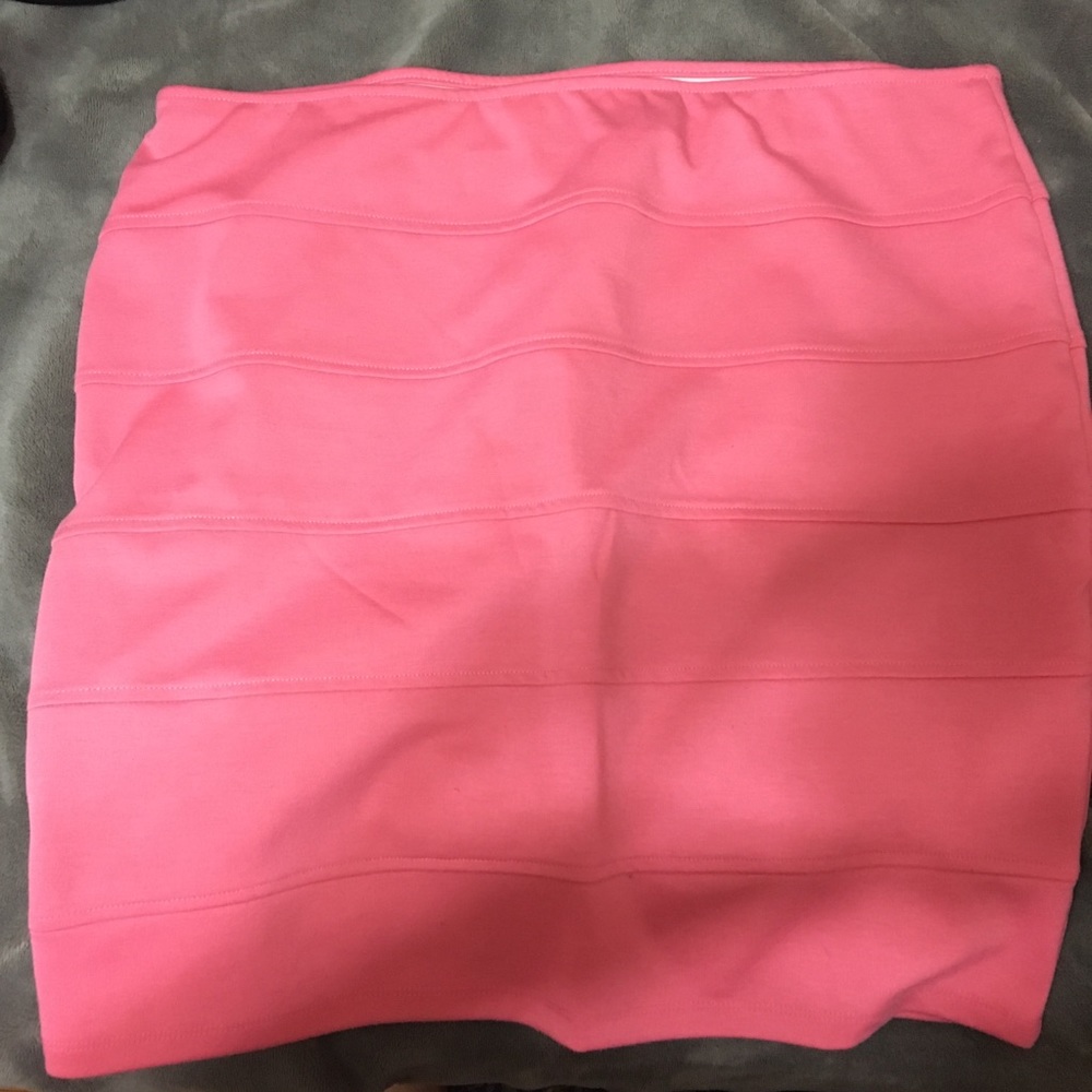 Pink bodycon skirt